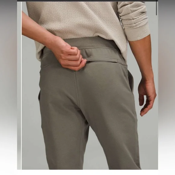 Lululemon City Sweat Jogger
Grey Sage - Picture 3 of 14